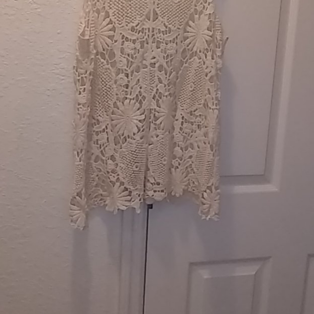 Moon Collection Ladies Lace Top - Picture 8 of 8